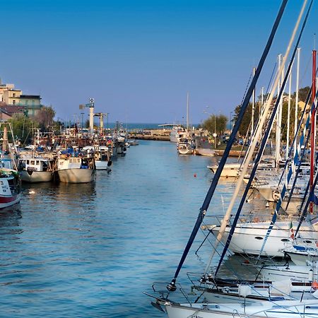Hotel Bella Igea Bellaria-Igea Marina Bagian luar foto