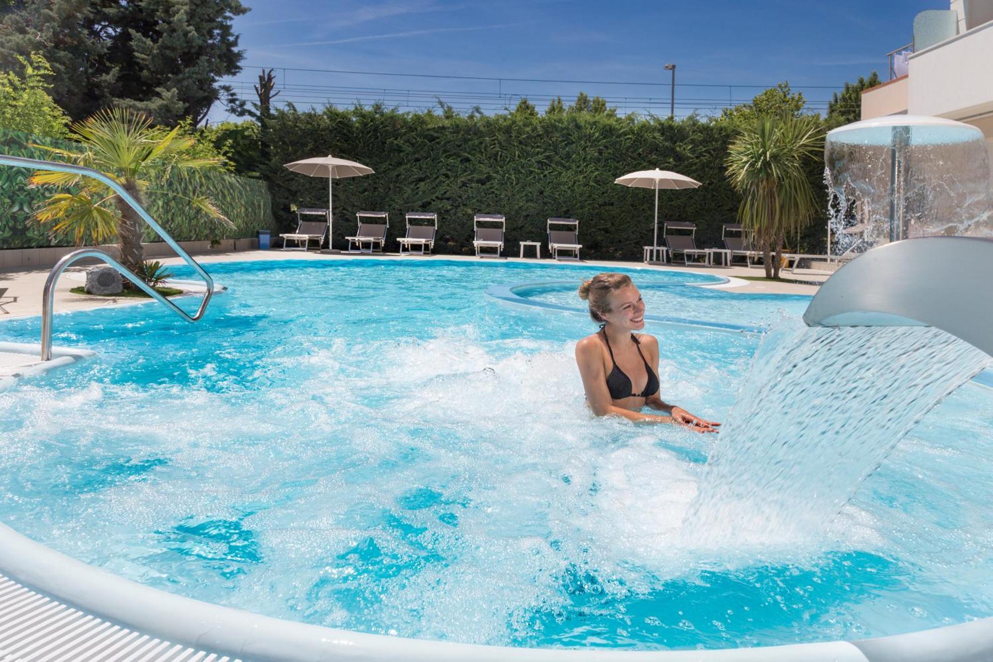 Hotel Bella Igea Bellaria-Igea Marina Bagian luar foto